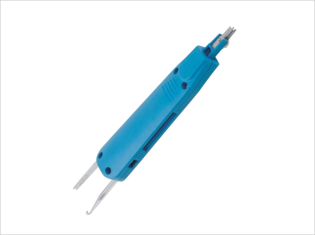 Outils de câblage de réseau avec connecteur de câblage pour systèmes de câblage intégrés YH07