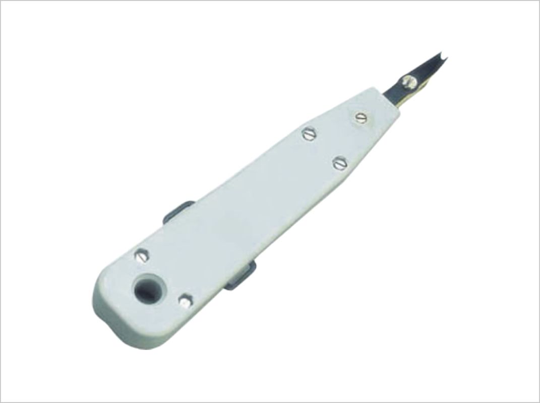Outils de câblage de réseau avec connecteur de câblage pour systèmes de câblage intégrés YH03